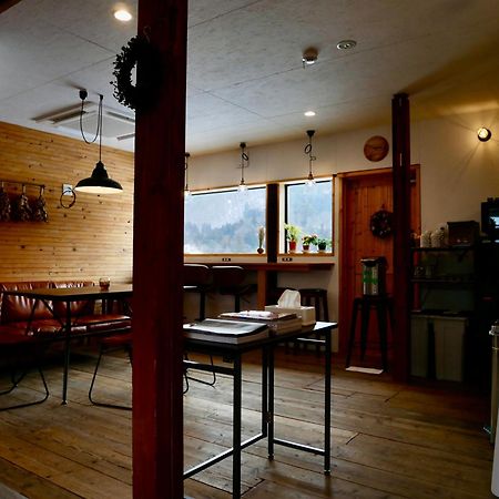 Guesthouse Shirakawa-Go Inn Exteriör bild